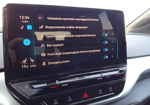 Volkswagen ID.4 cena 138000 przebieg: 10138, rok produkcji 2021 z Gliwice małe 379